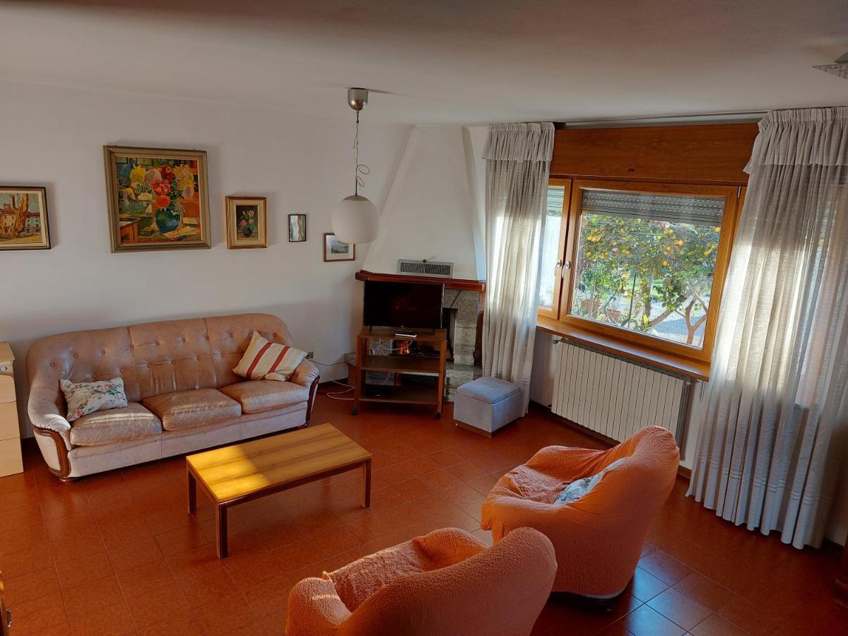 Villa Martina Торболе Экстерьер фото